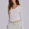 Biała bluzka z dekoltem w serek „White Mist”