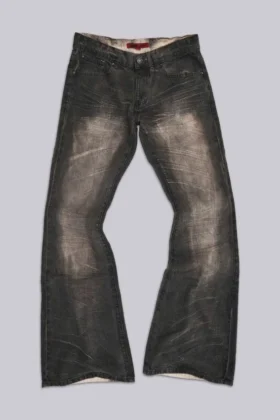 Brązowe jeansy typu bootcut z przetarciami