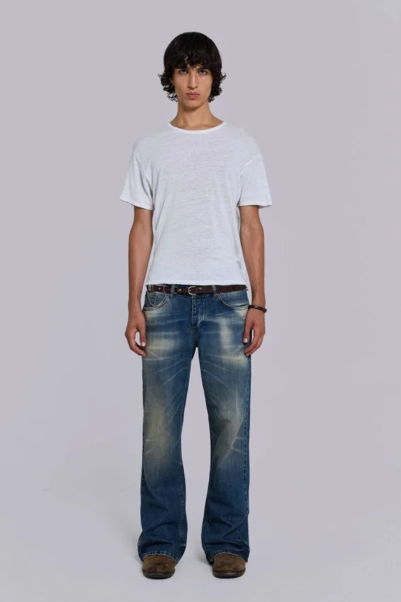 Brązowy skórzany pasek typu „saddle skinny”