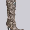 Buty bojowe w kamuflażu