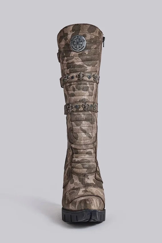 Buty bojowe w kamuflażu
