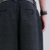 Ciemne Goliath Shorts w kratę
