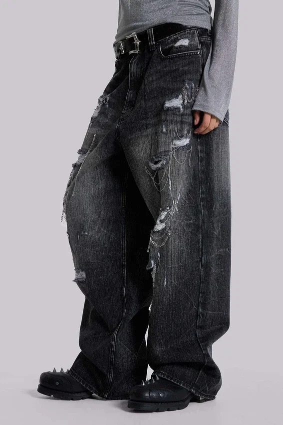 Colossus Jeans XL z efektem postarzenia i łańcuchowymi detalami