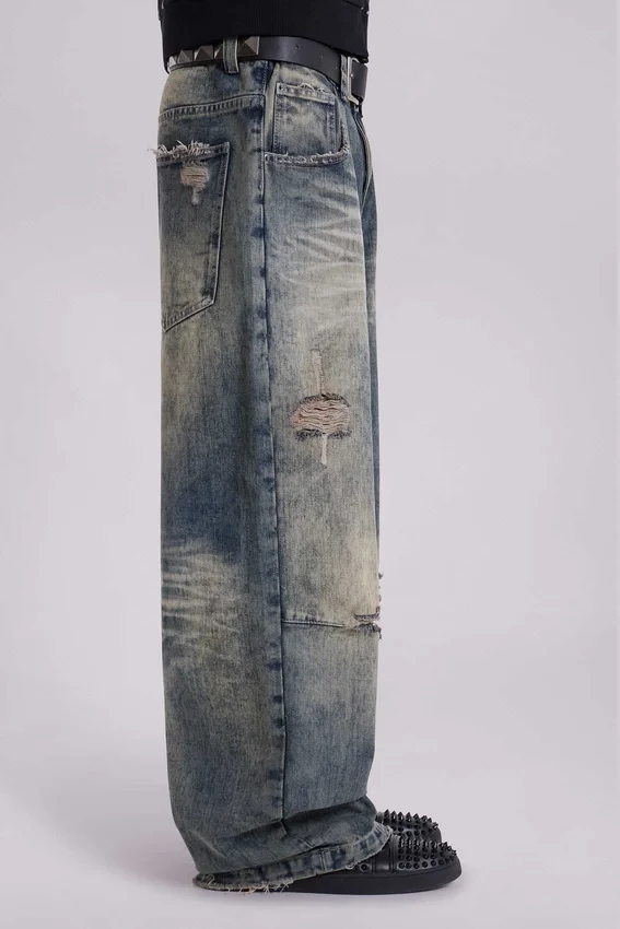 Colossus Jeans z niskim stanem w stylu „Dirty”