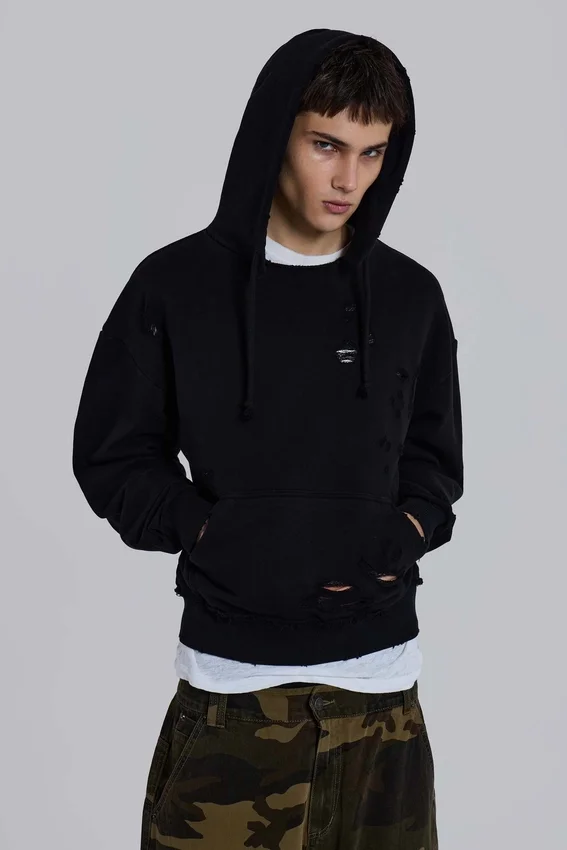 Czarna bluza z kapturem Pullover Bitten