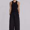 Czarne, luźne Monster Joggers