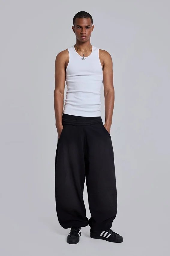 Czarne, luźne spodenki Monster Joggers z mankietami