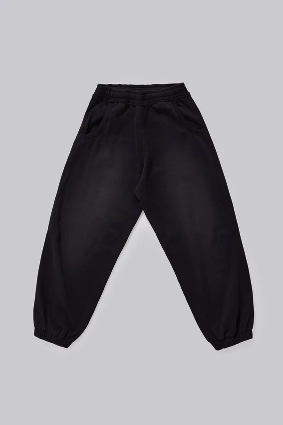 Czarne, luźne spodenki Monster Joggers z mankietami