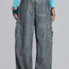 Czarne Parachute Pants z efektem olejowego wykończenia