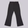 Czarne spodnie garniturowe typu bootcut z podwójnym szwem