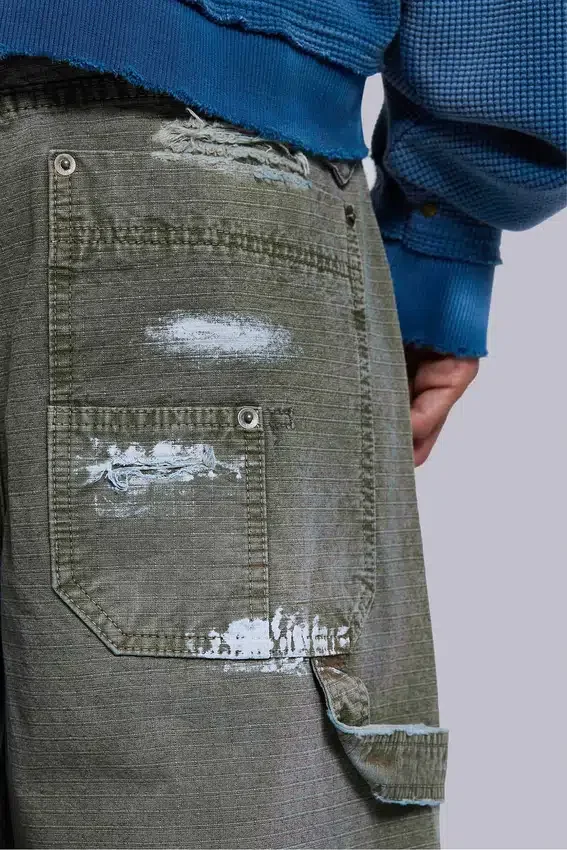 Farbowane jeansy typu carpenter z tkaniny ripstop w kolorze khaki