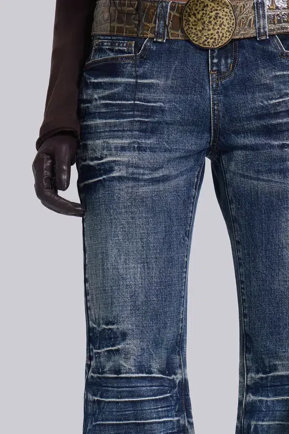 Jeansy bootcut w kolorze średnio niebieskim „Drift”