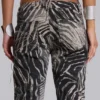 Jeansy Leona Bootcut Cooper w zebrowy wzór