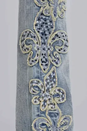 Jeansy Rock Revival Madison z ozdobami, o kroju bootcut