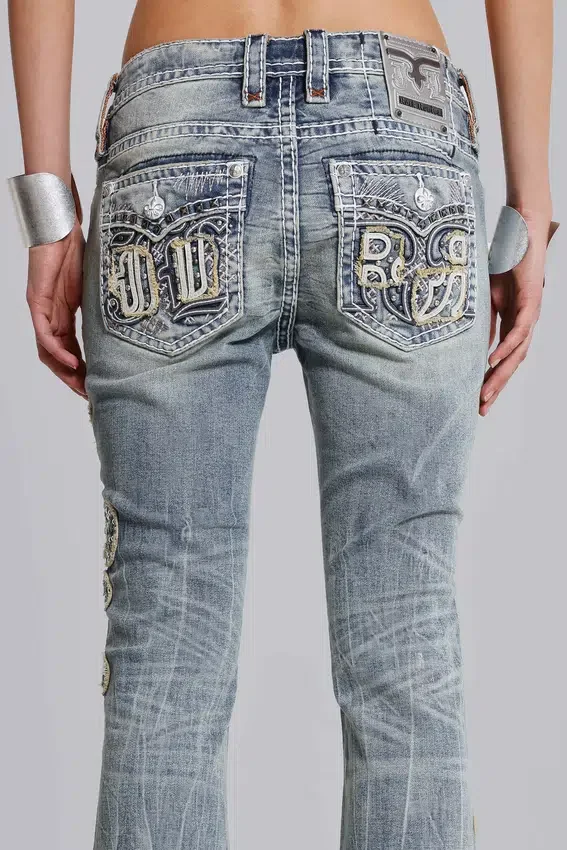 Jeansy Rock Revival Madison z ozdobami, o kroju bootcut
