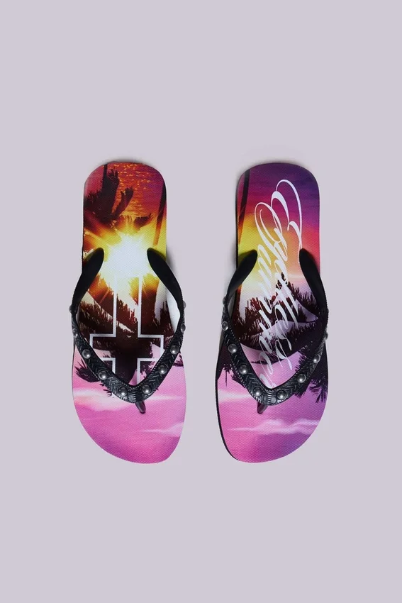Klapki „Endless Summer” z ćwiekami