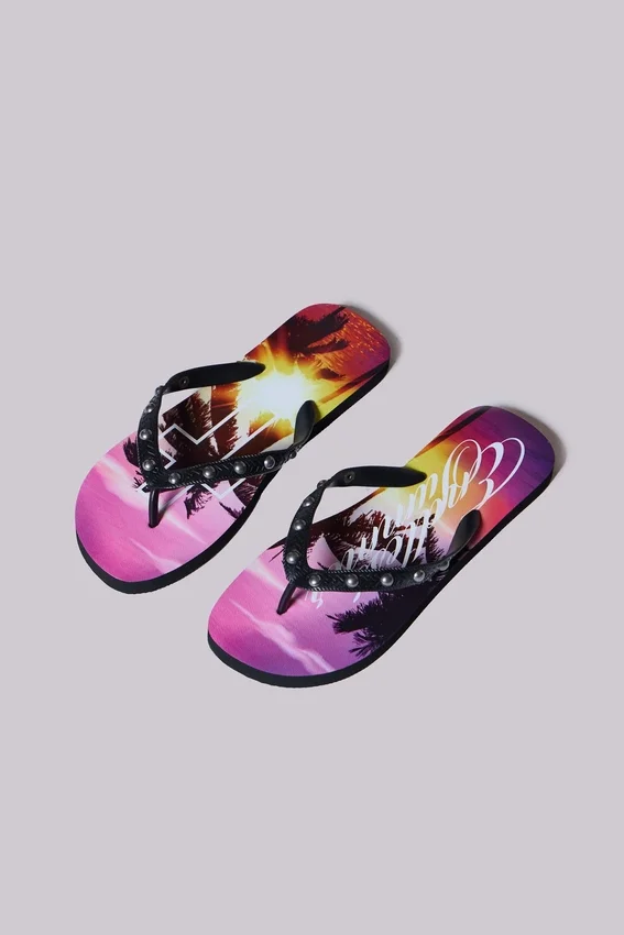 Klapki „Endless Summer” z ćwiekami