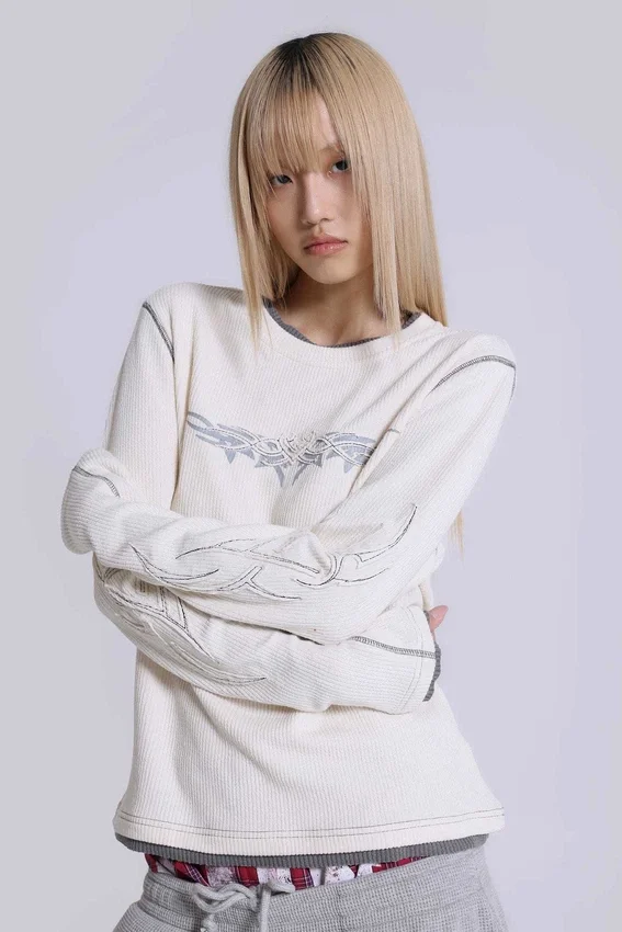 Koszulka Off White z aplikacją tatuażu