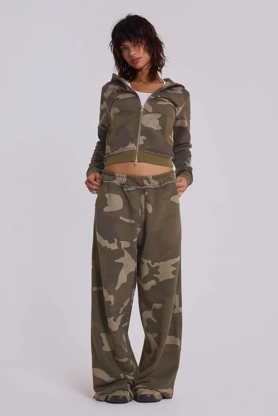 Luźne spodnie dresowe Camo Monster Joggers