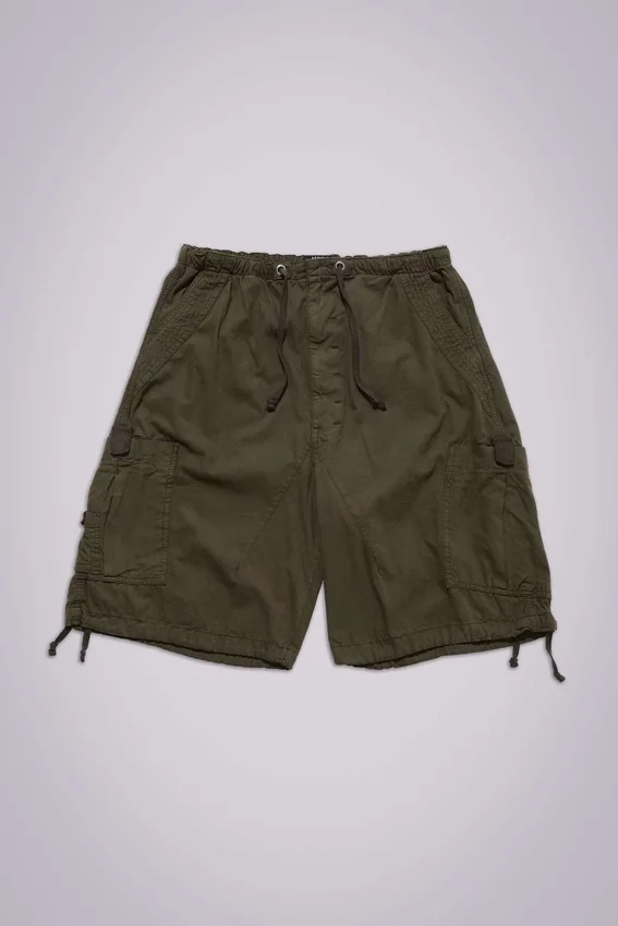 Luźne szorty Parachute Cargo w kolorze khaki
