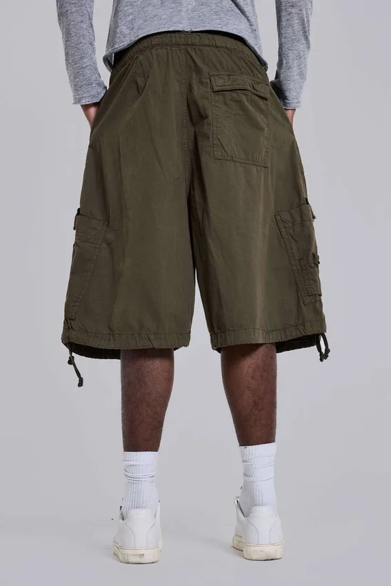 Luźne szorty Parachute Cargo w kolorze khaki