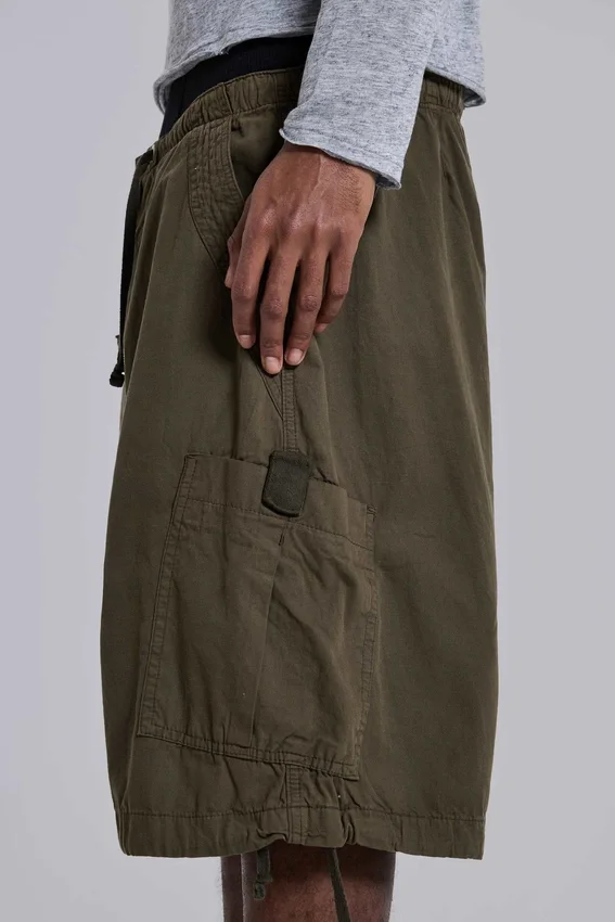 Luźne szorty Parachute Cargo w kolorze khaki