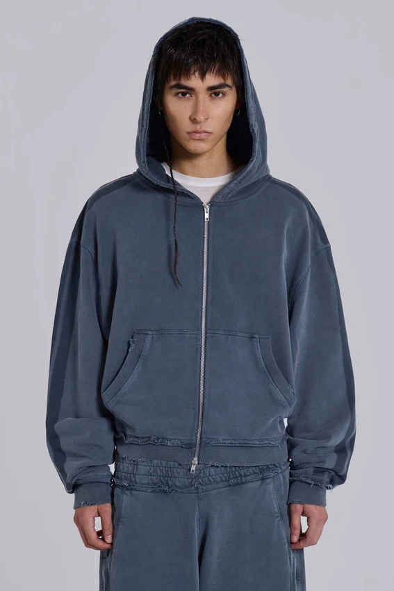 Niebieska sportowa bluza z kapturem „Monster Hoodie” o luźnym kroju