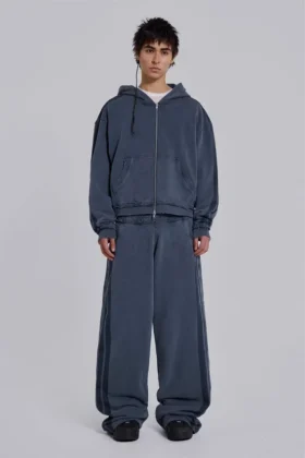 Niebieska sportowa bluza z kapturem „Monster Hoodie” o luźnym kroju