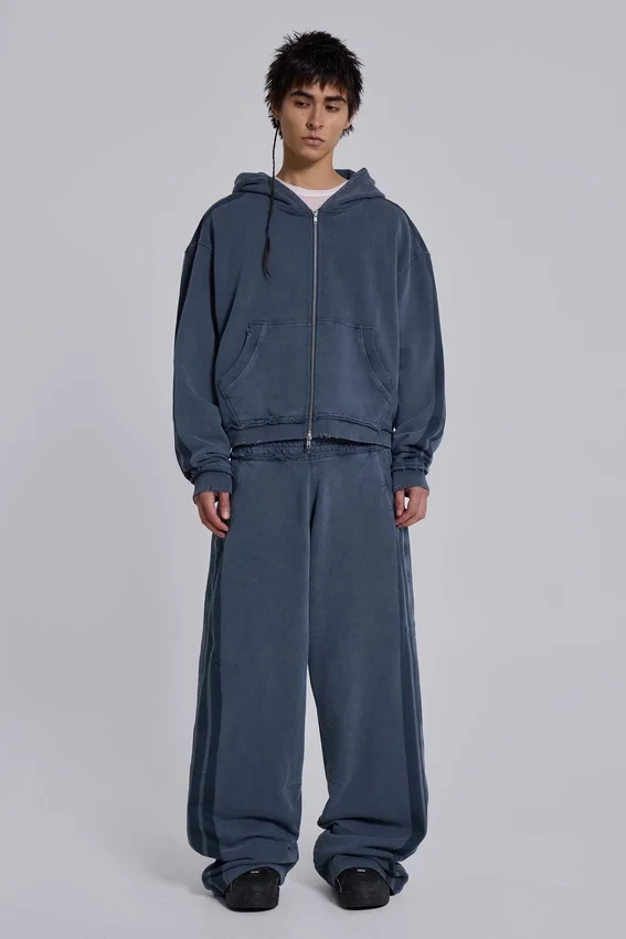 Niebieska sportowa bluza z kapturem „Monster Hoodie” o luźnym kroju