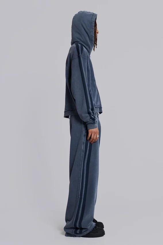 Niebieska sportowa bluza z kapturem „Monster Hoodie” o luźnym kroju