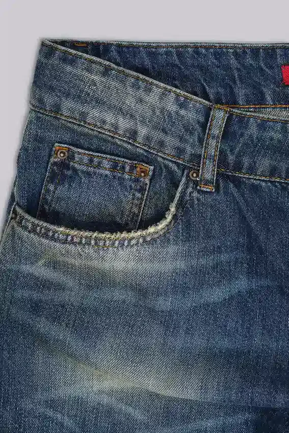 Niebieskie jeansy „Jude Bootcut” z rozszerzanymi nogawkami w odcieniu „Mid Wash”
