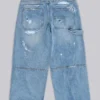 Niebieskie jeansy stolarza w stylu vintage z efektem postarzenia
