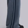 Niebieskie sportowe, luźne Monster Joggers