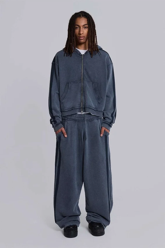 Niebieskie sportowe, luźne Monster Joggers