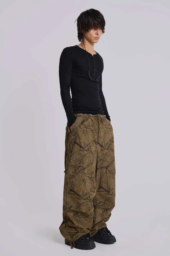 Parachute Pants w kamuflażu leśnym