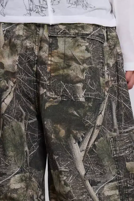 Parachute Pants w kamuflażu Woodland