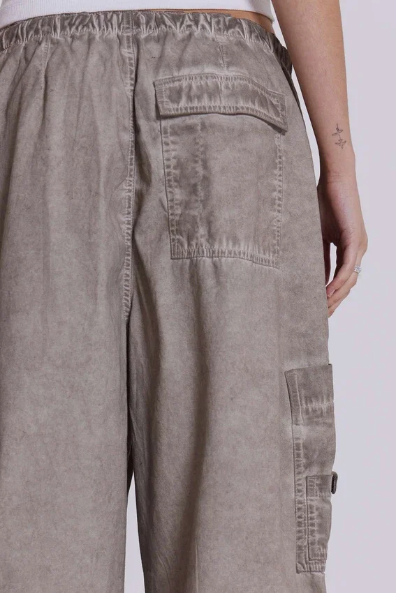 Parachute Pants w wykończeniu Stone Oil Wash