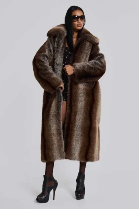 Płaszcz z sztucznego futra Agyness Brown