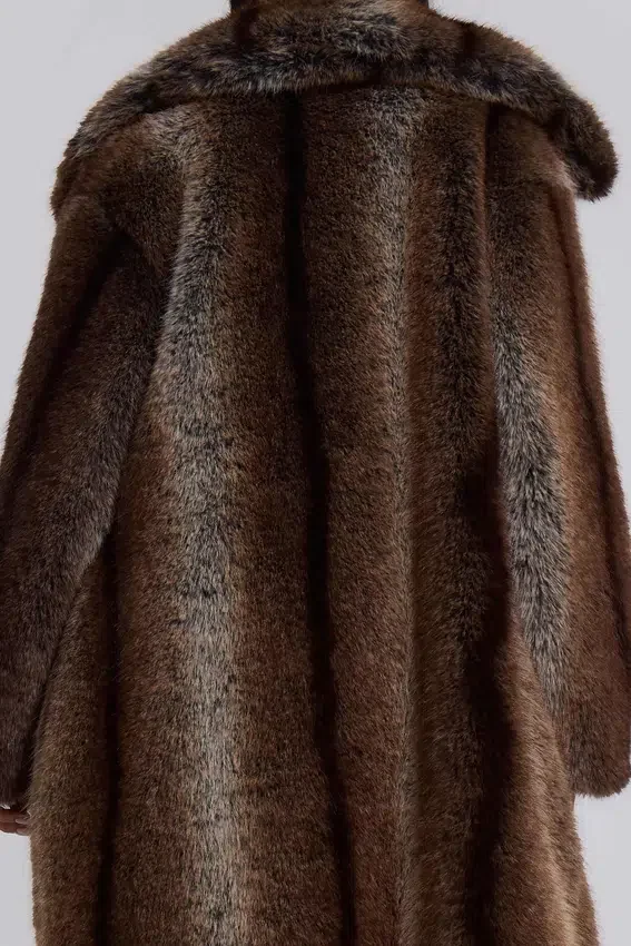 Płaszcz z sztucznego futra Agyness Brown