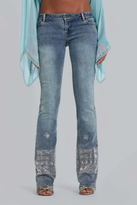 Ręcznie wyszywane jeansy Cooper o kroju bootcut