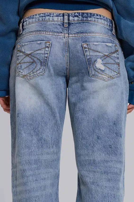 Rider Low Rise Straight Leg Jeans w jasnym odcieniu
