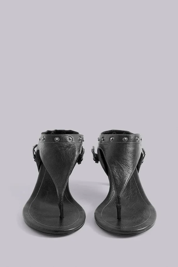 Sandały-buty gladiatorskie 2 w 1 marki Nyxen