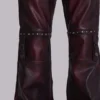 Spodnie bootcut „Drift” z imitacji skóry w kolorze bordowym z ćwiekami