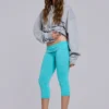 Spodnie capri „Quinn” z jerseyu z ćwiekami w kolorze turkusowym