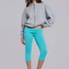 Spodnie capri „Quinn” z jerseyu z ćwiekami w kolorze turkusowym