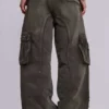 Spodnie cargo „Trooper” w kolorze wyblakłego khaki