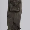 Spodnie cargo „Trooper” w kolorze wyblakłego khaki