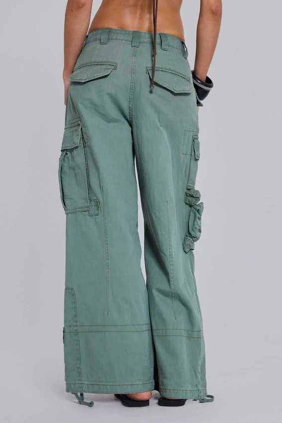 Spodnie cargo Utility w kolorze khaki