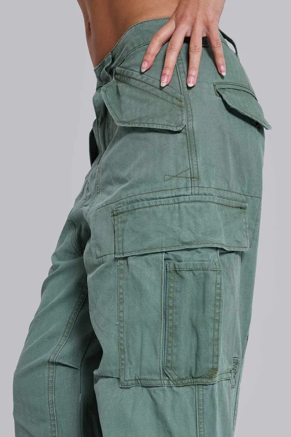 Spodnie cargo Utility w kolorze khaki