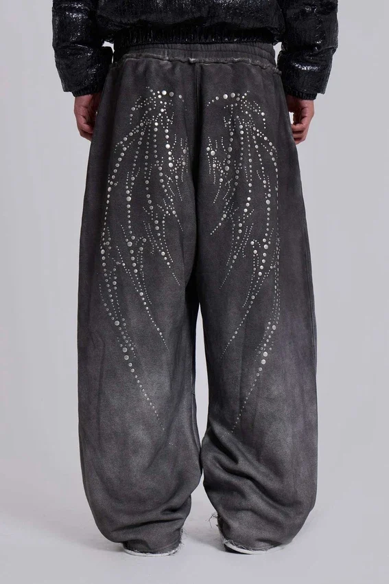 Spodnie dresowe Monster Joggers z ćwiekami